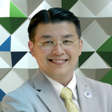 speaker photo
