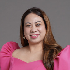 speaker photo