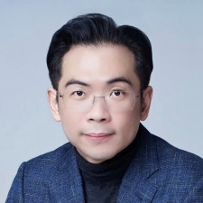 speaker photo