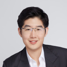 speaker photo