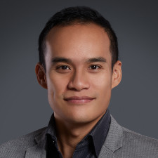 speaker photo