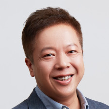 speaker photo