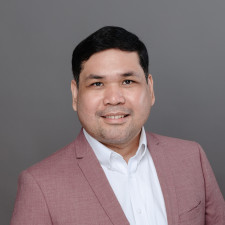 speaker photo
