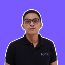 speaker photo