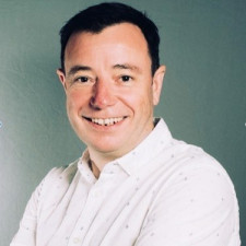 speaker photo