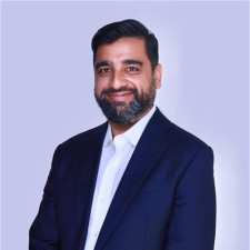 speaker photo