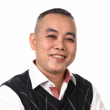 speaker photo