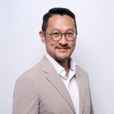 speaker photo